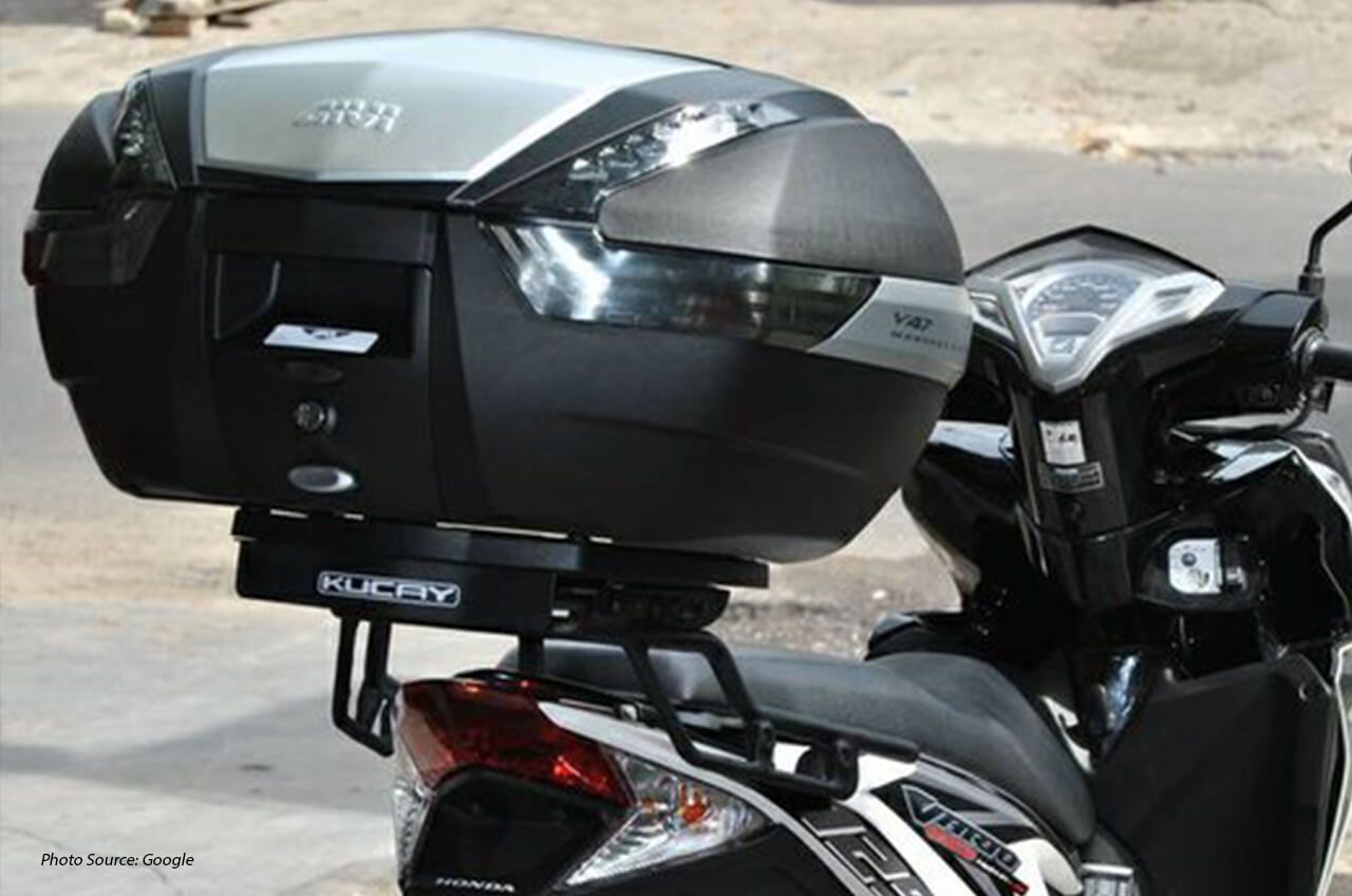 5 Cara Merawat Ban Motor Matic Supaya Awet dan Gak Cepat Botak Meski Dipakai Harian!