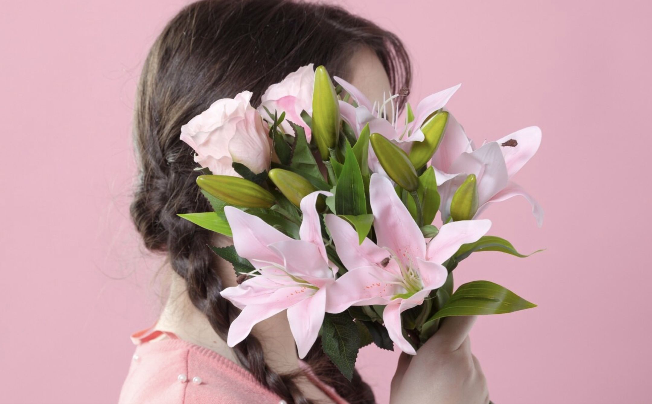 17 Ide Bio Instagram Pencinta Warna Pink dalam Bahasa Inggris, Lembut dan Feminin