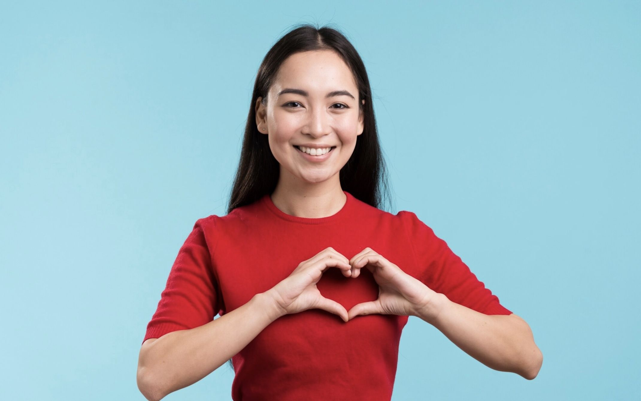 17 Ide Bio Instagram Pencinta Warna Merah yang Bikin Feed Kamu Makin Menyala