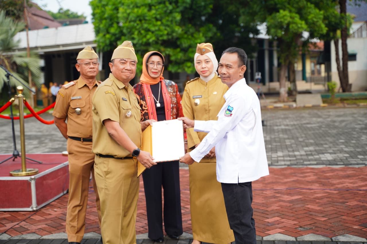 SAKIP Award 2024: Tiga SKPD dan Tiga Kecamatan Terbaik di Garut Diberikan Penghargaan