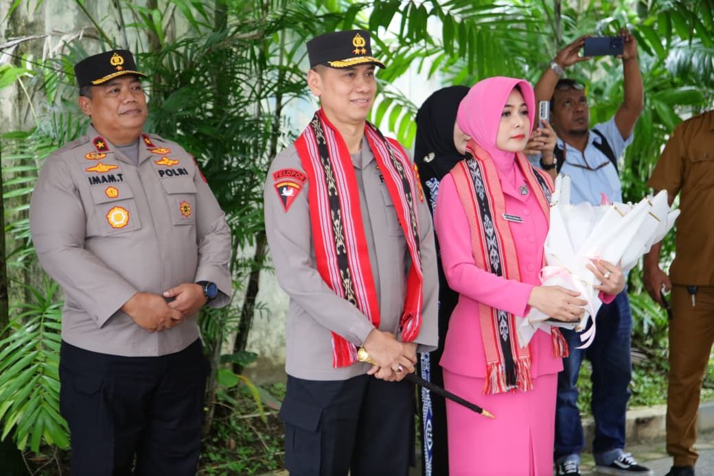 Masyarakat Kini Bisa Langsung Ngadu ke Kapolda Maluku Via WhatsApp, Berikut Nomor HP-nya