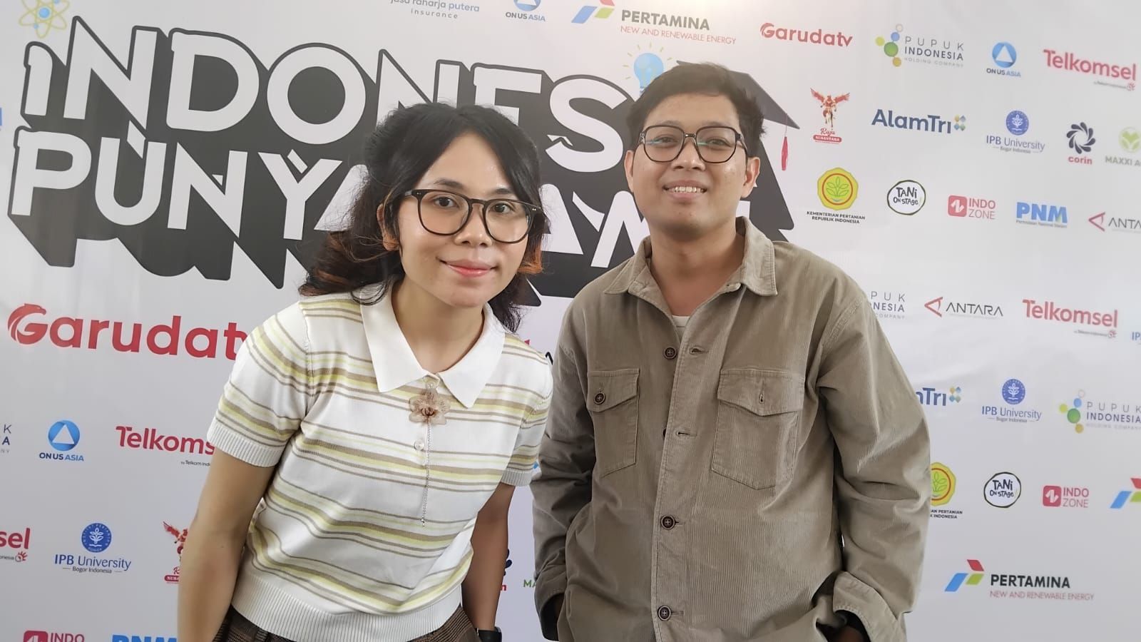 Kenalan dengan Suara Kayu, Duo Harmoni Akustik yang Lahir Dari Kesederhanaan