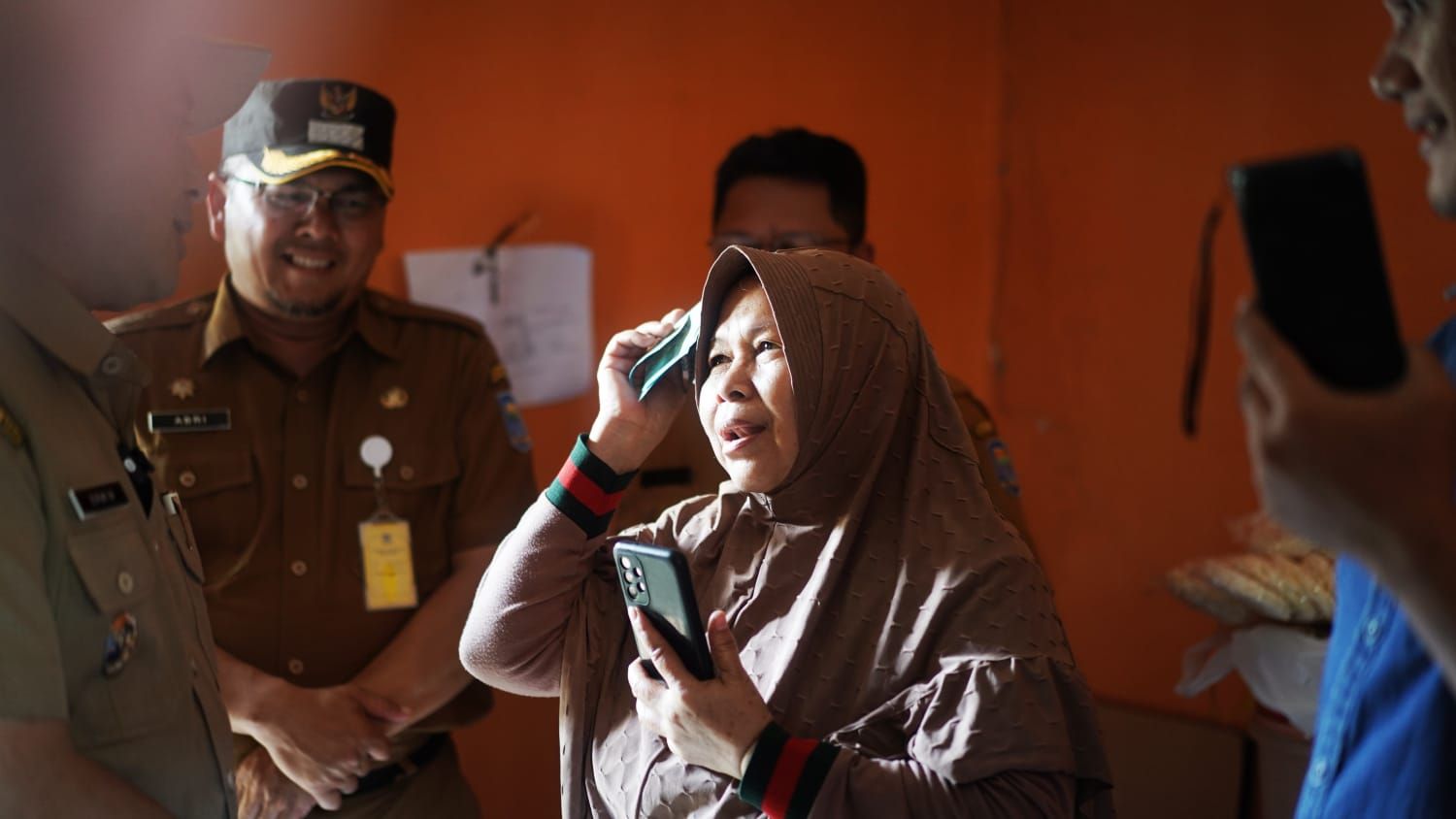 Rumah Warga Ujungberung Longsor ke Sungai, Pemkot Bandung Lakukan Penanganan