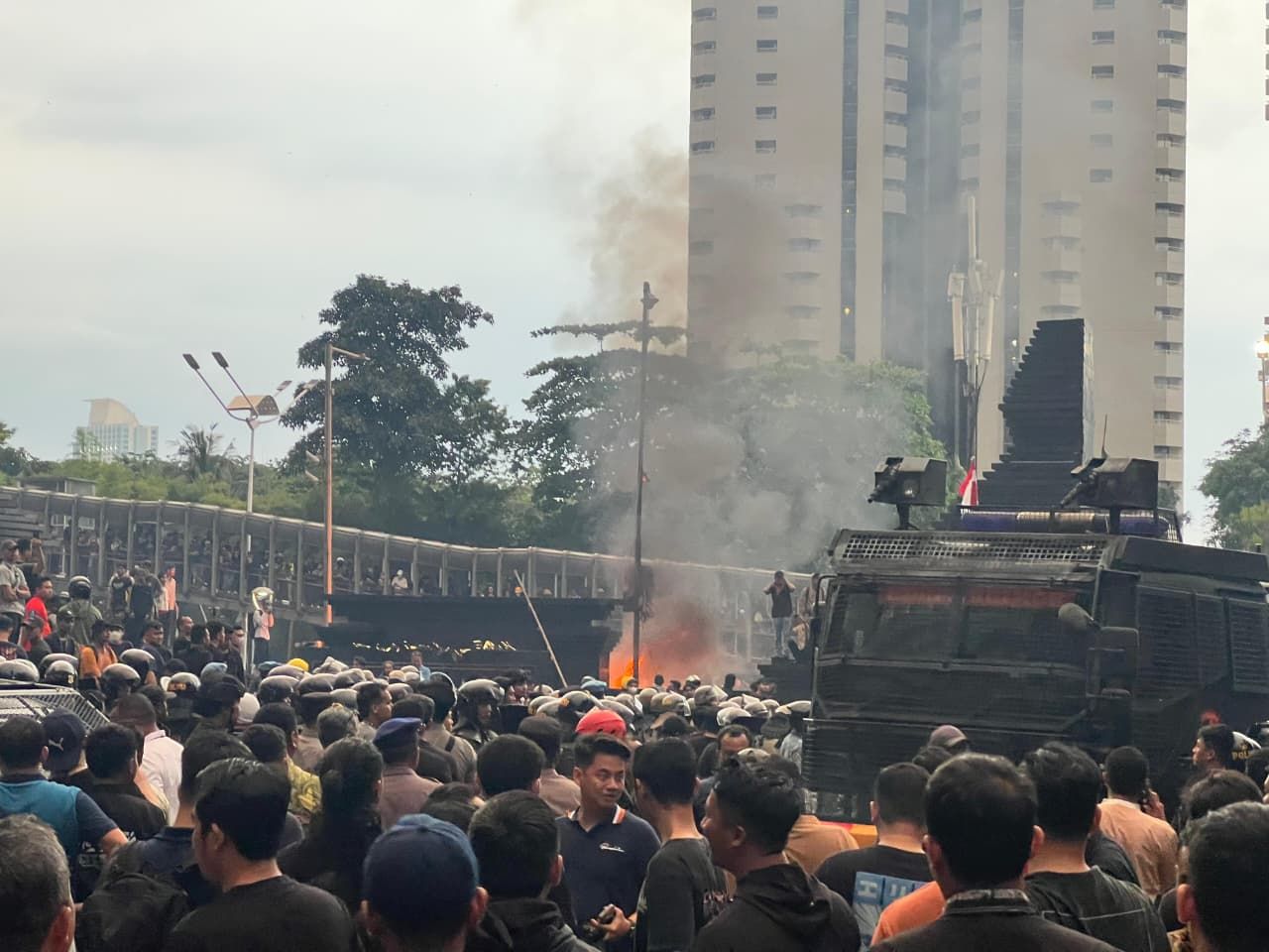 Kericuhan Meluas usai Affan Kurniawan Tewas, Dialog dan Rekonsiliasi Perlu Jadi Solusi
