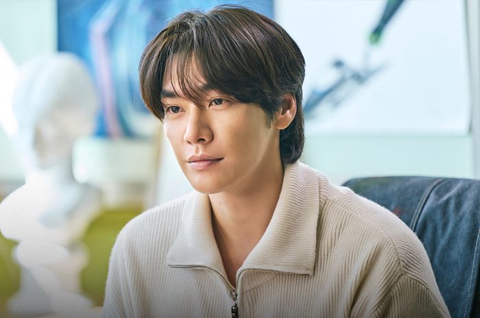 Walking on Thin Ice: Kim Young Kwang Jadi Guru Seni Misterius yang Bikin Penasaran