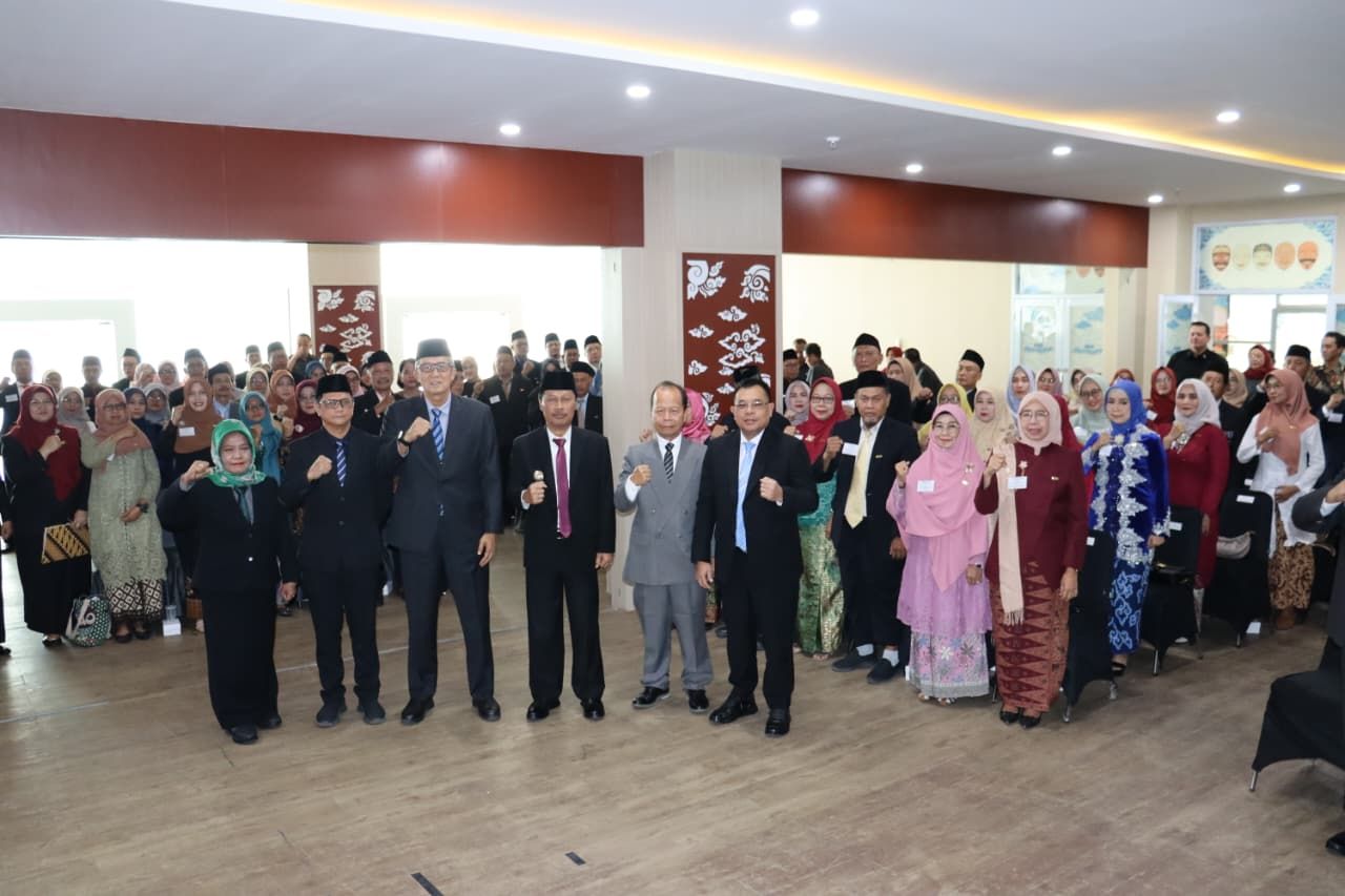 115 ASN Pemkot Cirebon Terima Satyalancana Karya Satya dari Presiden RI