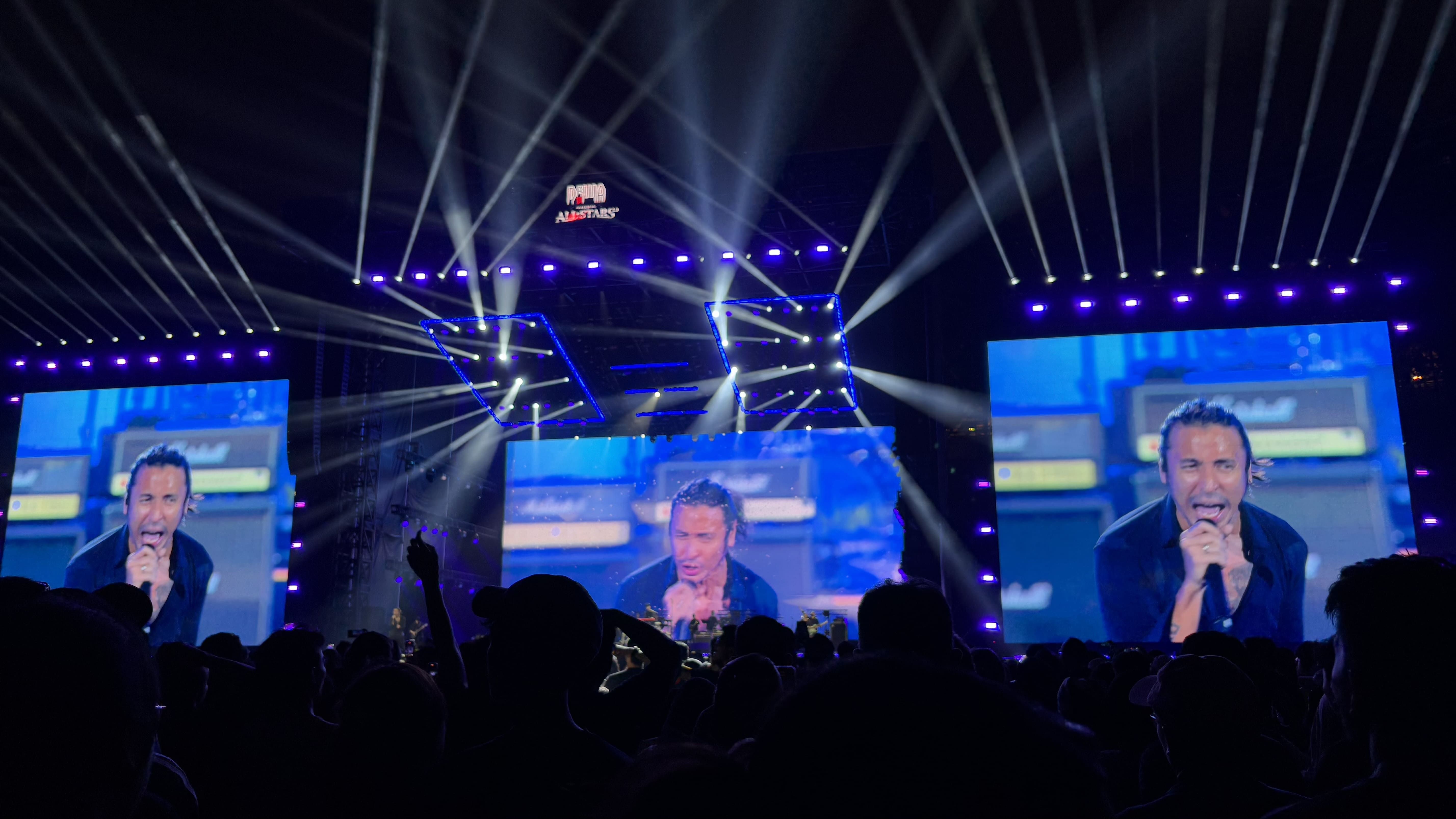 Lagu Perempuan Paling Cantik di Negeriku Indonesia Jadi Pembuka Konser Dewa 19 All Stars 2.0