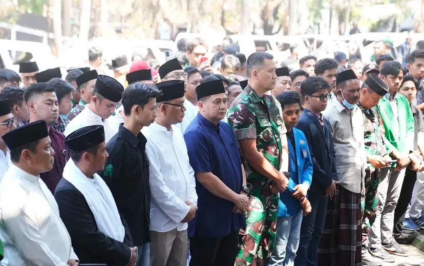 Suasana Haru, Doa Bersama untuk Korban Demo 29 Agustus Digelar di Pelataran DPRD Makassar