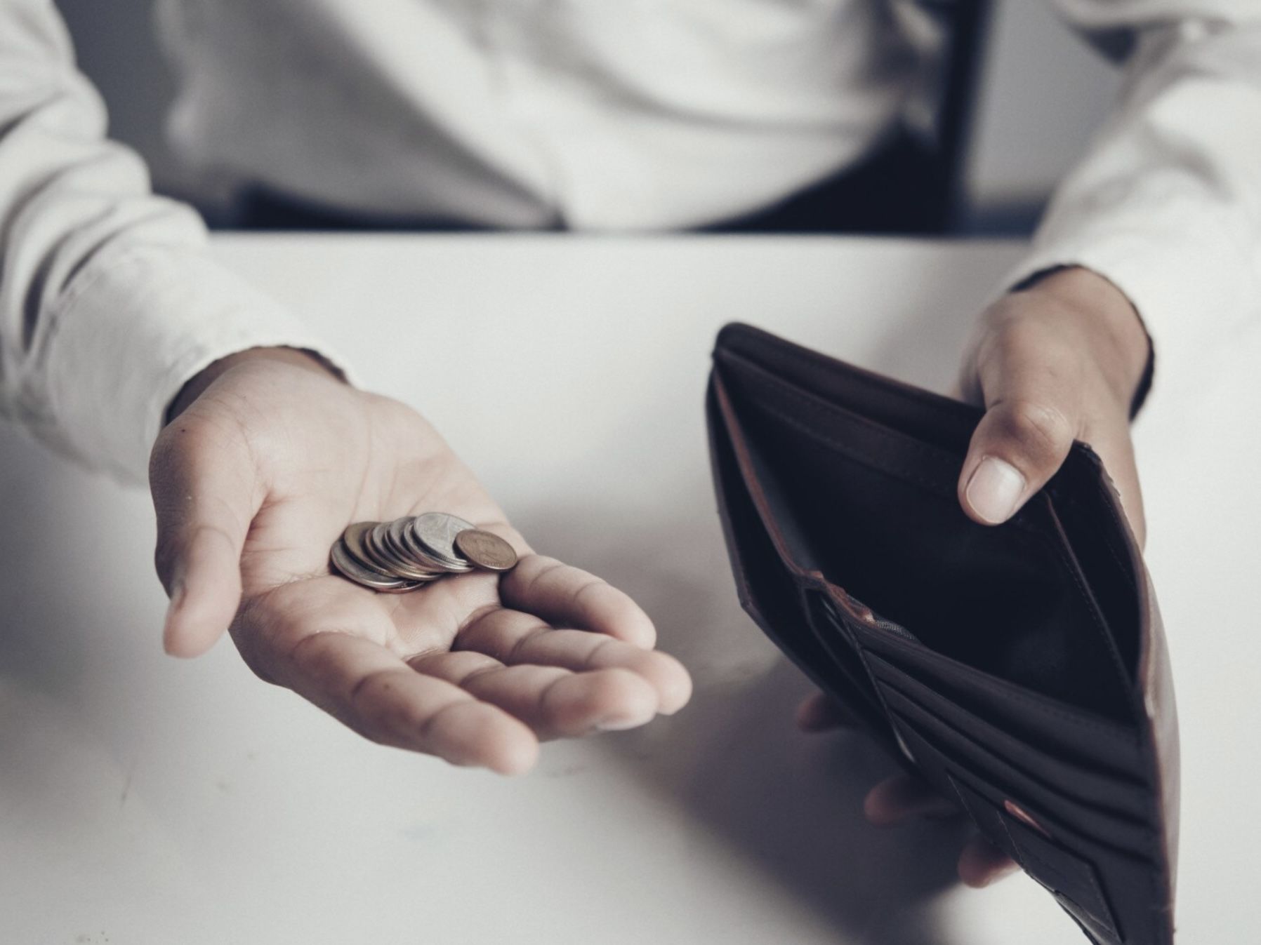 4 Tips Mengontrol Pengeluaran Bulanan untuk Keuangan yang Stabil
