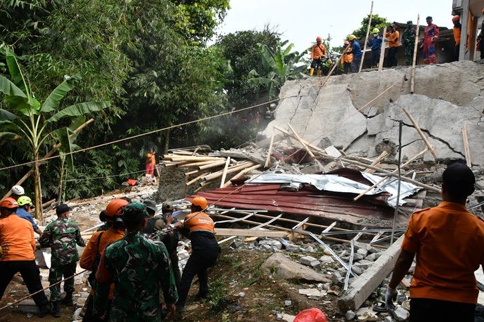 3 Orang Tewas, Tim Gabungan Sisir Ulang Lokasi Bangunan Ambruk saat Maulid Nabi di Bogor
