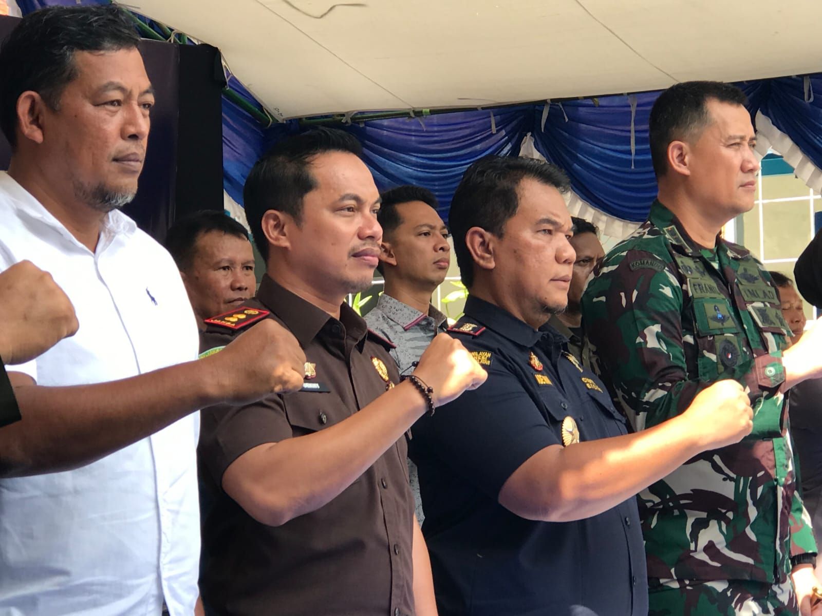 Pemusnahan Barang Ilegal Hasil Penindakan Bea Cukai Makassar