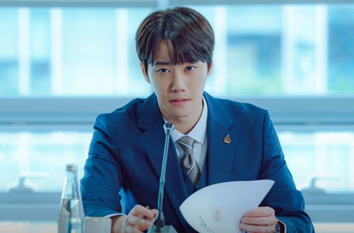 Lee Jun Young Comeback di Drakor New Employee Chairman Kang, Jadi Pemain Bola!