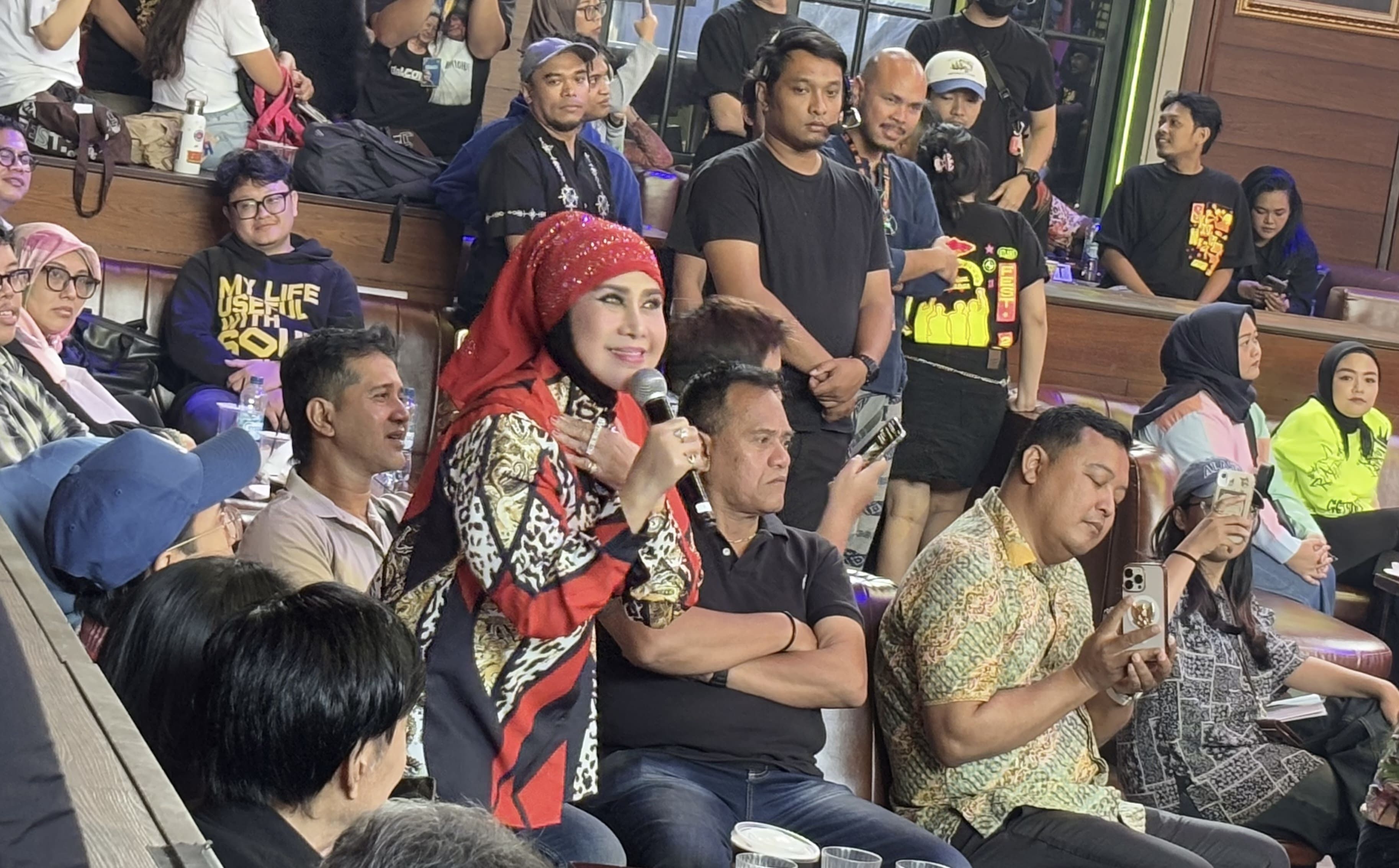 Elvy Sukaesih Siapkan Kejutan Bareng Tokyo Ska Paradise Orchestra di Synchronize Fest 2025, Makin Pecah!