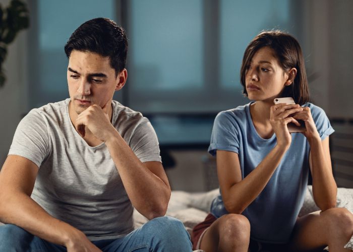 Apes! Pesan PSK Dari WeChat, Pria Ini Malah Salah Kirim ke Pacarnya