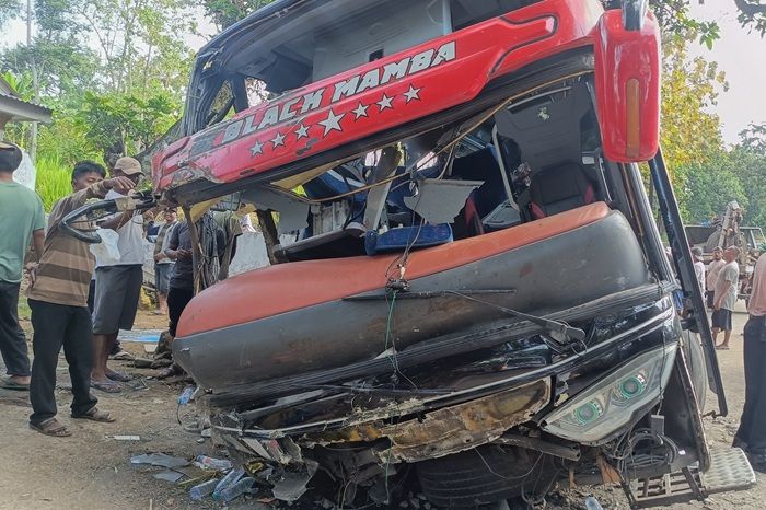 Polisi Gunakan TAA dan 3D Scanner Selidiki Penyebab Kecelakaan Tewaskan 8 Orang di Probolinggo
