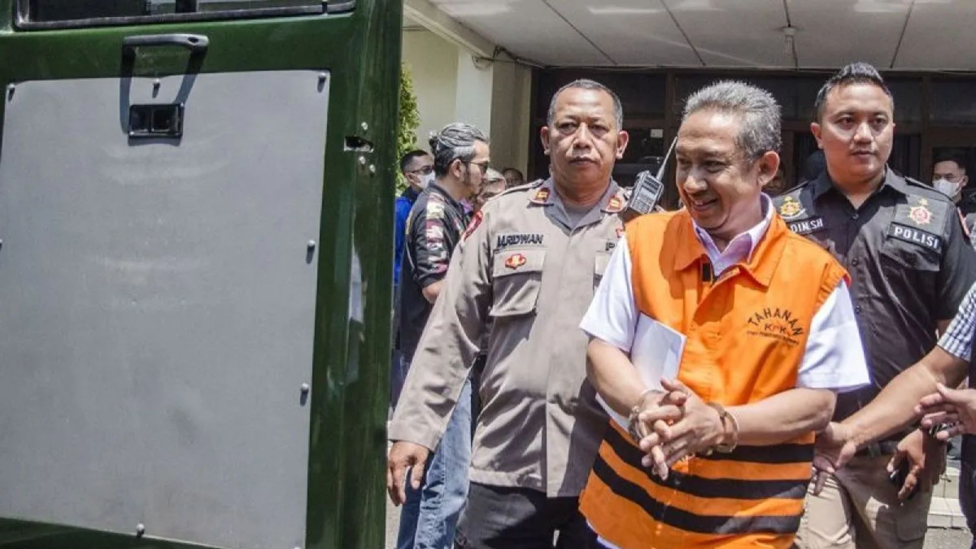 Bebas Bersyarat, Mantan Wali Kota Bandung Yana Mulyana Keluar dari Lapas Sukamiskin