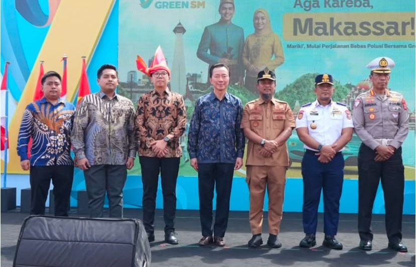 Dukung Inovasi Hijau, Makassar Resmi Operasikan Taksi Listrik Vietnam Green SM