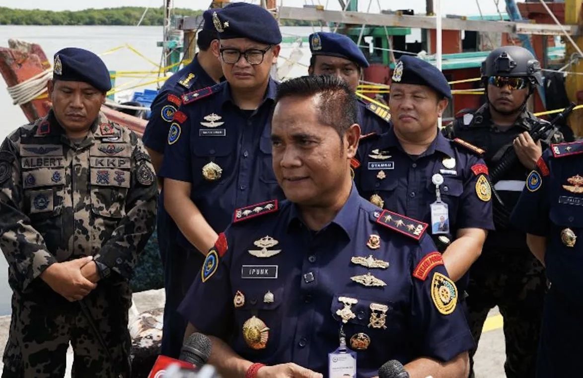 KKP Beberkan Kronologi Pembakaran Speedboat Spinner Dolphin di Pesisir Selatan