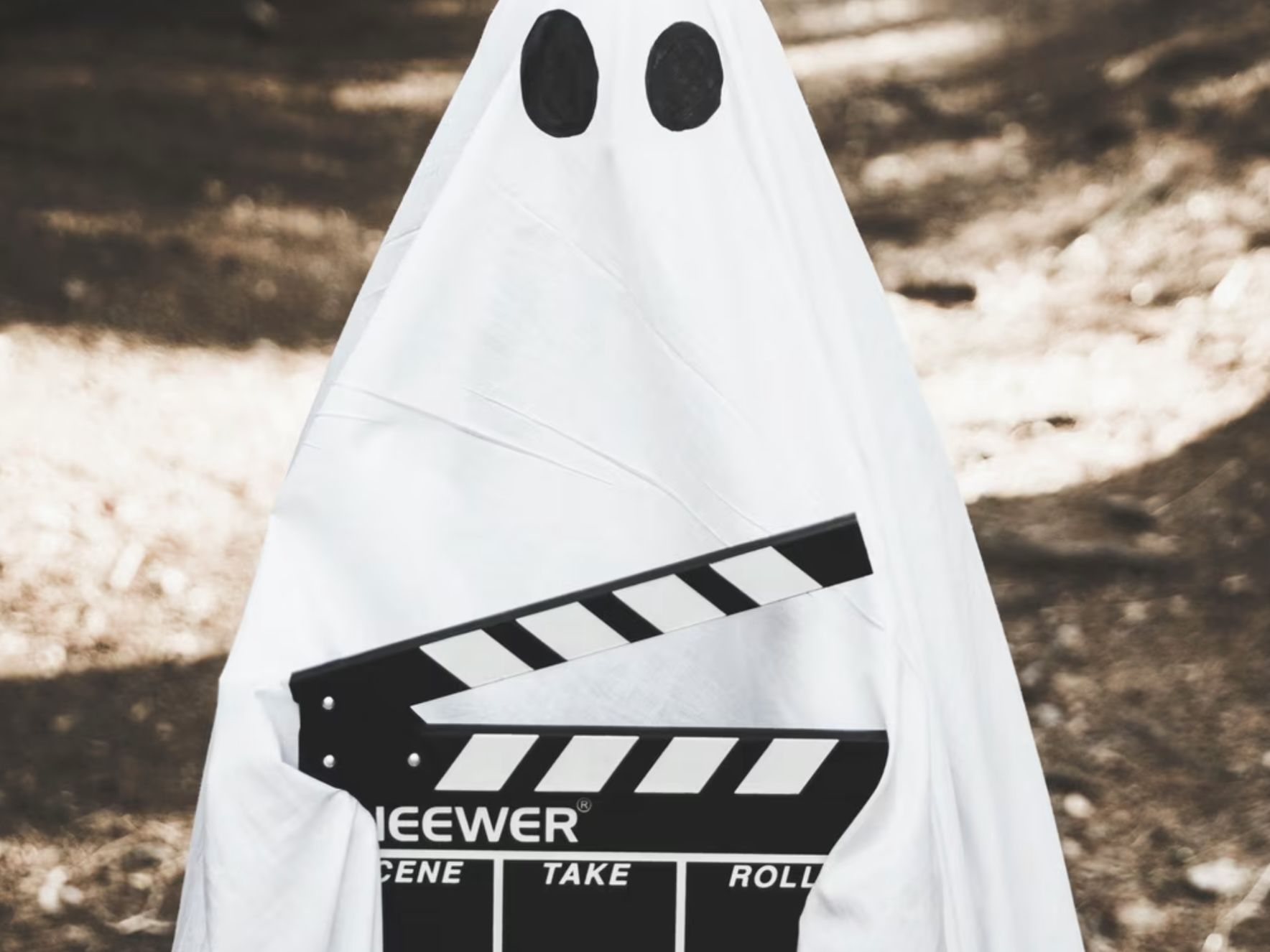 17 Caption Singkat tentang Film Horor yang Bikin Feed Kamu Serem tapi Estetik
