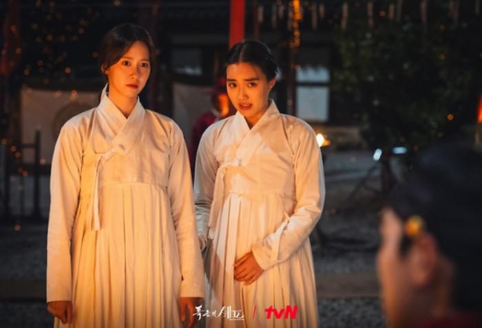 Chemistry Yoon Seo Ah dan YoonA Bikin Dapur di Bon Appetit, Your Majesty Lebih Hidup