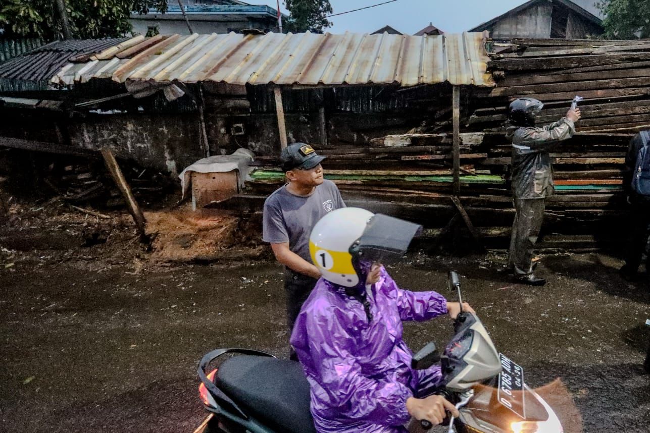 Wakil Wali Kota Bandung Turun Tangan, Tertibkan Pengusaha Kayu yang Kuasai Ruang Publik