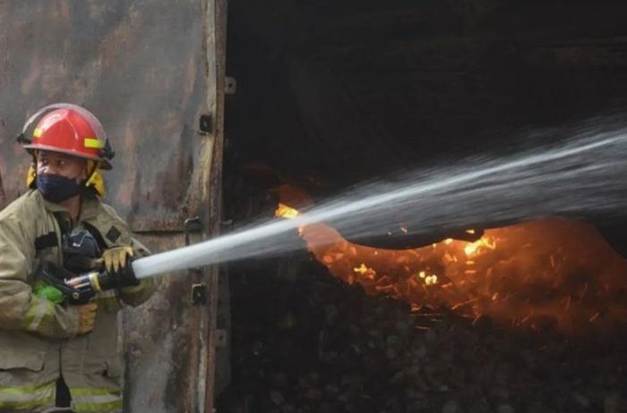Pria di Cakung Ditangkap Usai Bakar Rumah Kontrakan, Istri dan Mertua Jadi Korban