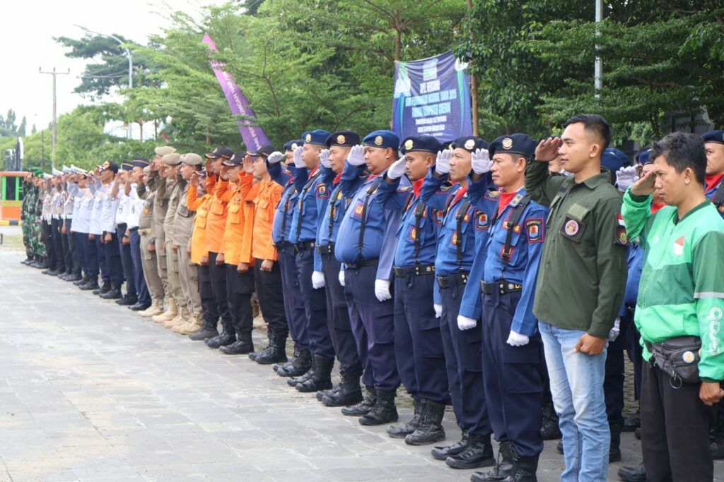 Wabup Cirebon Pimpin Apel Harhubnas 2025 dan Apel Kebangsaan di Sumber