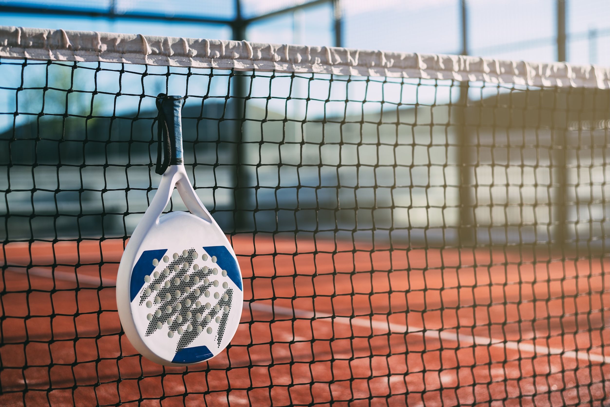 Kenapa Banyak Artis Kecanduan Main Padel? Intip Sejarah dan Daya Tarik Olahraga Kekinian Ini!