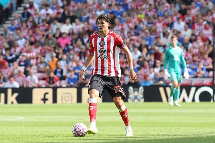Wolfsburg Ingin Permanenkan Jenson Seelt dari Sunderland Usai Konsisten Tampil Apik