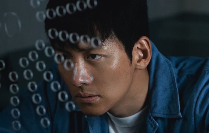 Bikin Penasaran! Poster Teaser ‘The Manipulated’ Tampilkan Duel Ji Chang Wook dan Do Kyung Soo