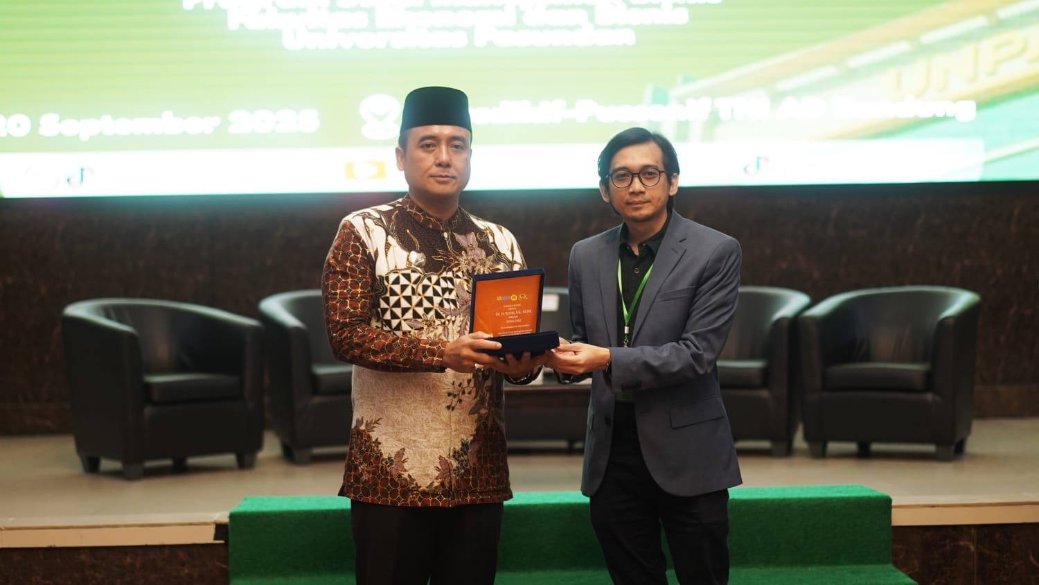 Unpas Gelar Bimbingan Mahasiswa Manajemen Bisnis 2025, Tekankan Pentingnya Nilai Keutamaan