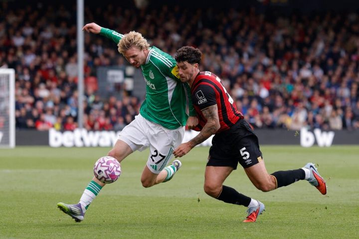 Eddie Howe Akui Lini Depan Newcastle United Tumpul Usai Alexander Isak Gabung Liverpool