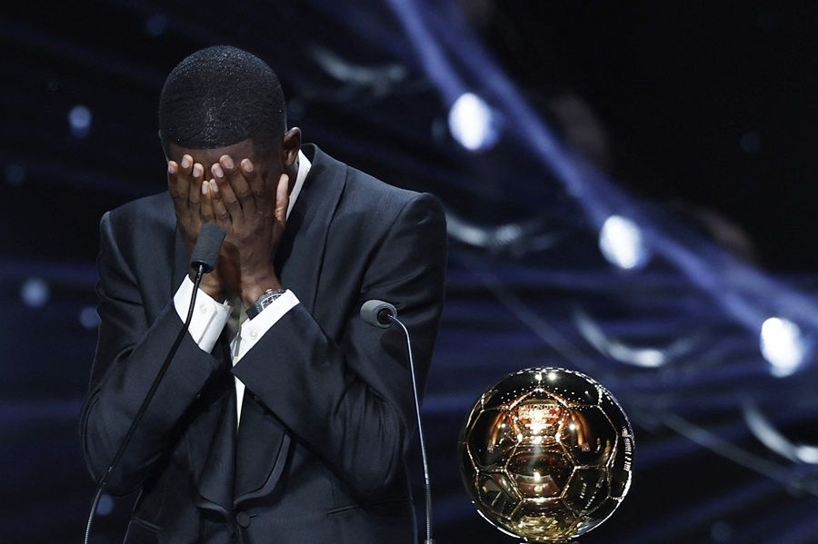 Tangis Haru Ousmane Dembele usai Menangkan Ballon d Or 2025