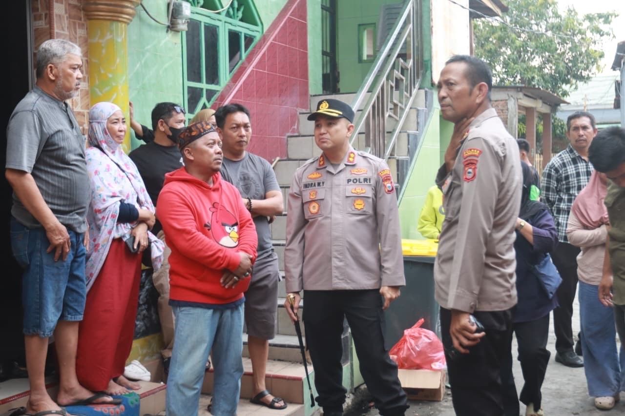 Kebakaran di Parepare Renggut Dua Nyawa, Kapolres Tinjau Lokasi dan Sampaikan Belasungkawa