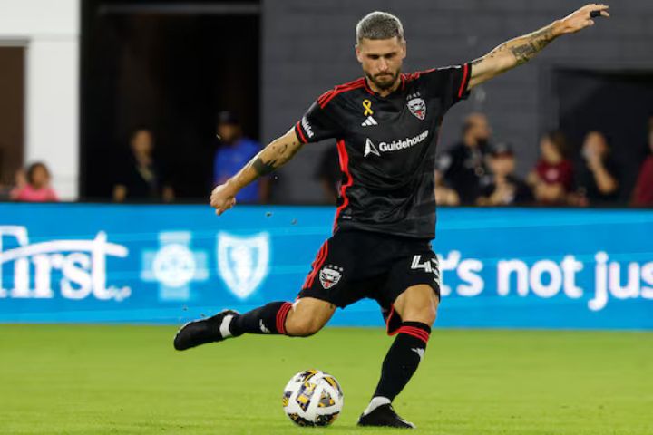 Mateusz Klich Peringatkan Jangan Mau Pindah ke Inter Miami Selama Masih ada Lionel Messi, Itu Bencana!