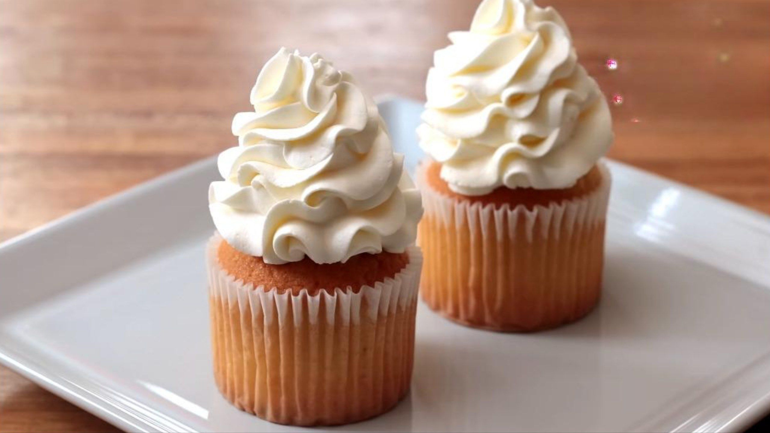 Resep Cupcake Vanila yang Enak dan Lembut, Cocok untuk Camilan Sore