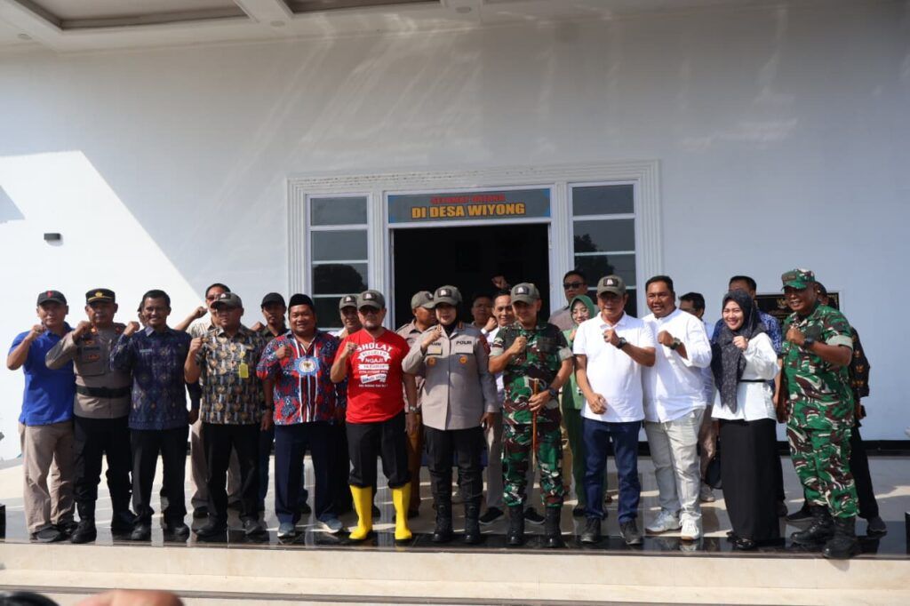 Bupati Cirebon Dorong Petani Tingkatkan Produktivitas Padi Jelang Hari Tani Nasional 2025