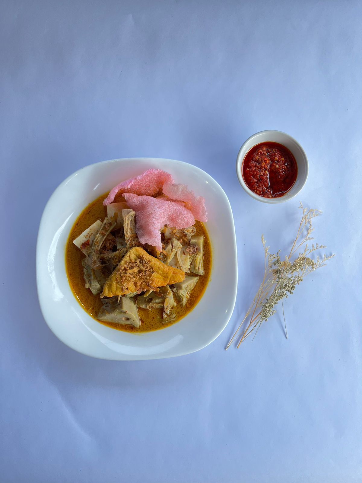 Lontong Sayur Padang Uni Neneng, Cita Rasa Asli Minang di Kota Depok