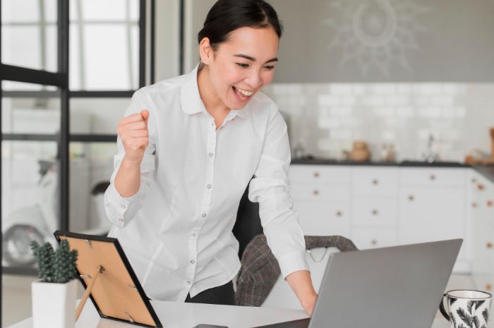 Working Mom Tanpa ART? Ini 7 Cara Jaga Karier dan Keluarga Tetap Balance