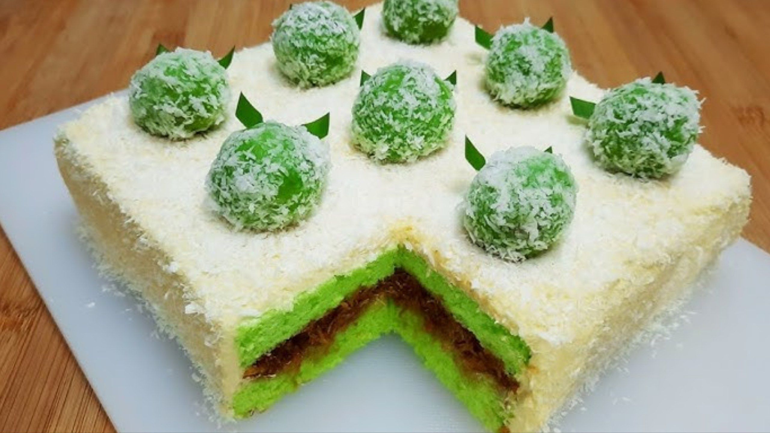 17 Ide Nama Usaha Klepon Cake Paling Unik dan Gemes untuk Branding Bisnis Kuliner