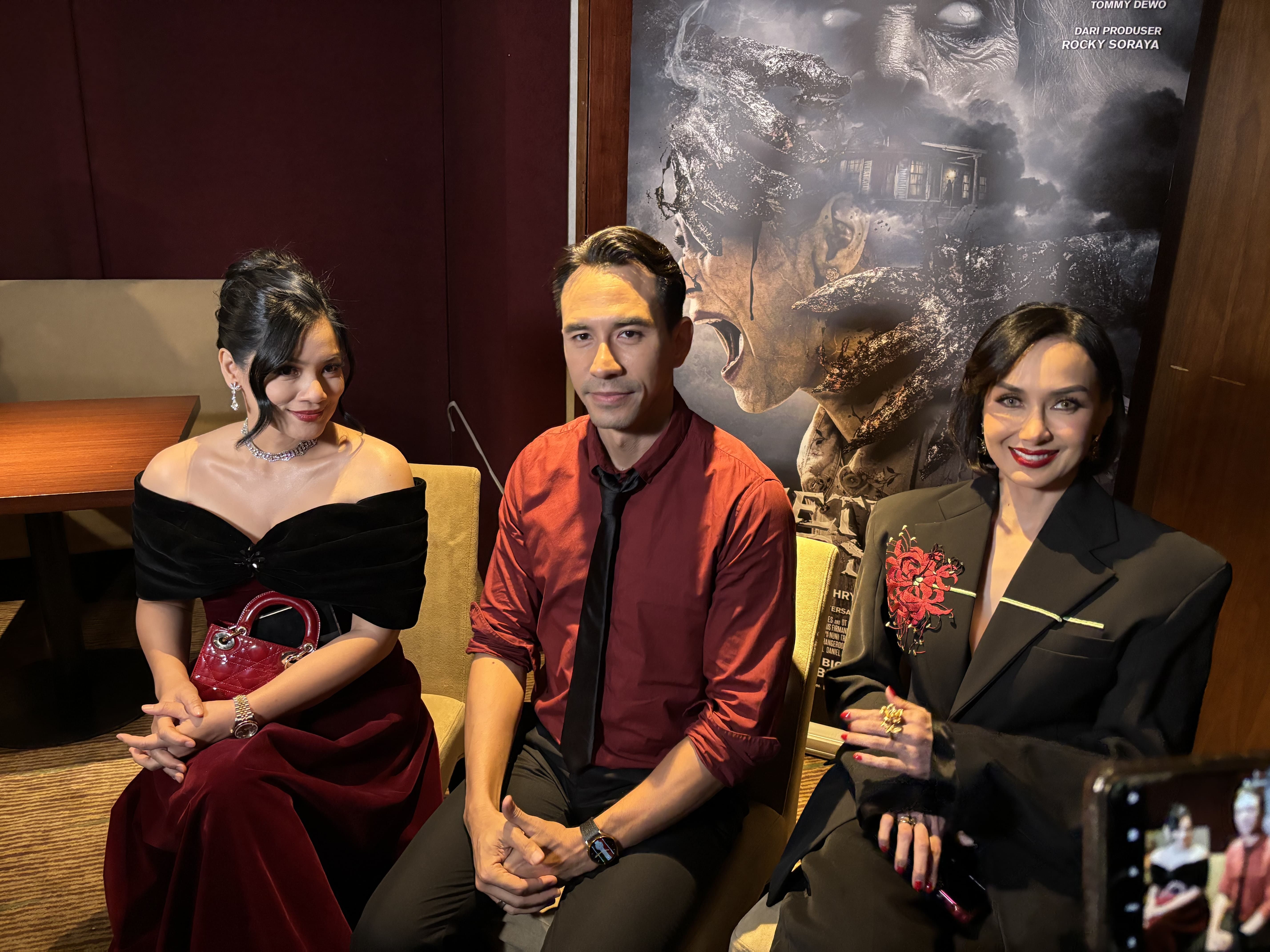Titi Kamal Totalitas Belajar Logat Wonosobo untuk Karakter Rina di Film Horor Getih Ireng
