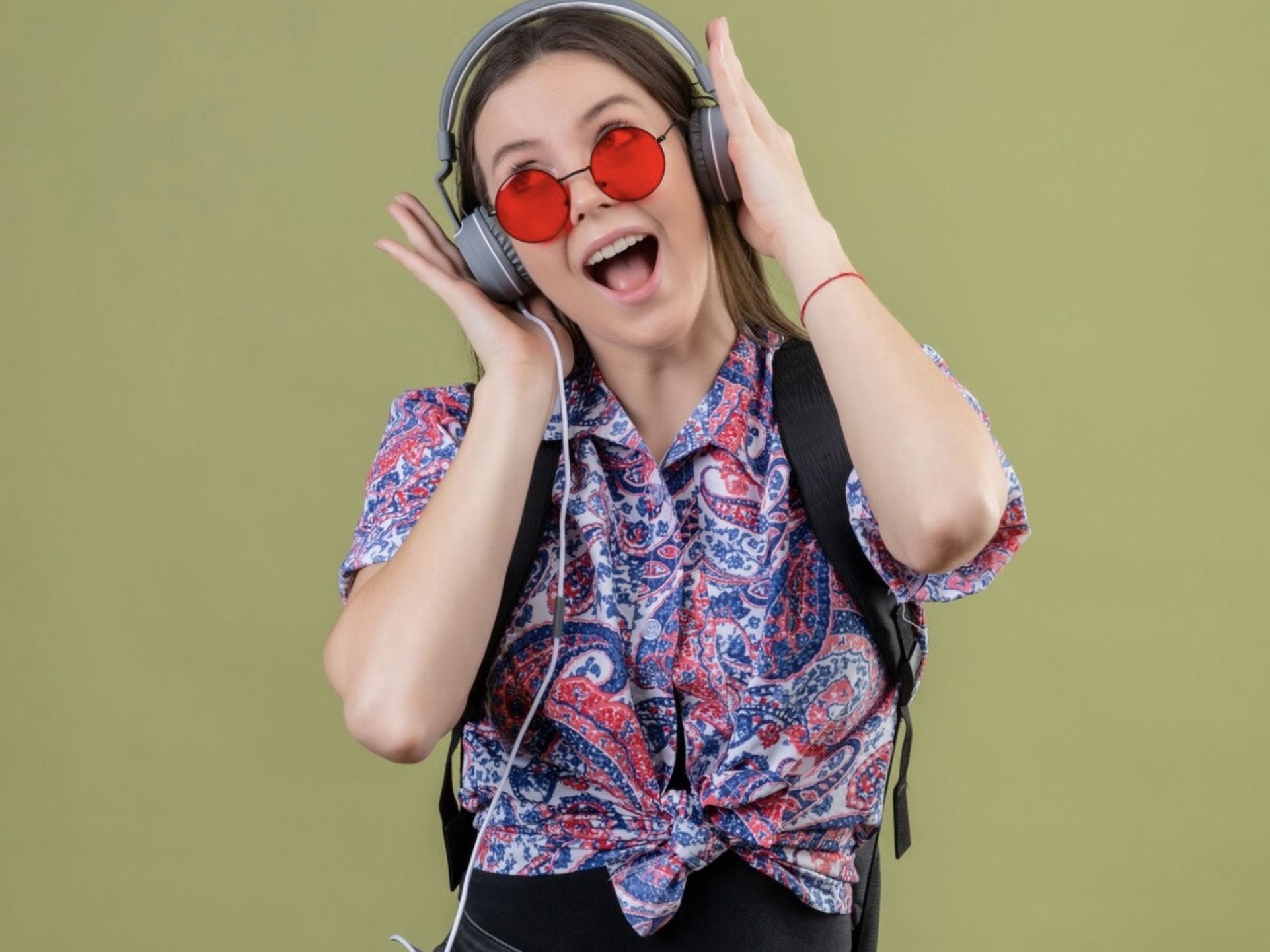 17 Ide Bio Instagram Buat Pecinta Musik Pop, Simpel tapi Bikin Profil Kamu Makin Catchy!