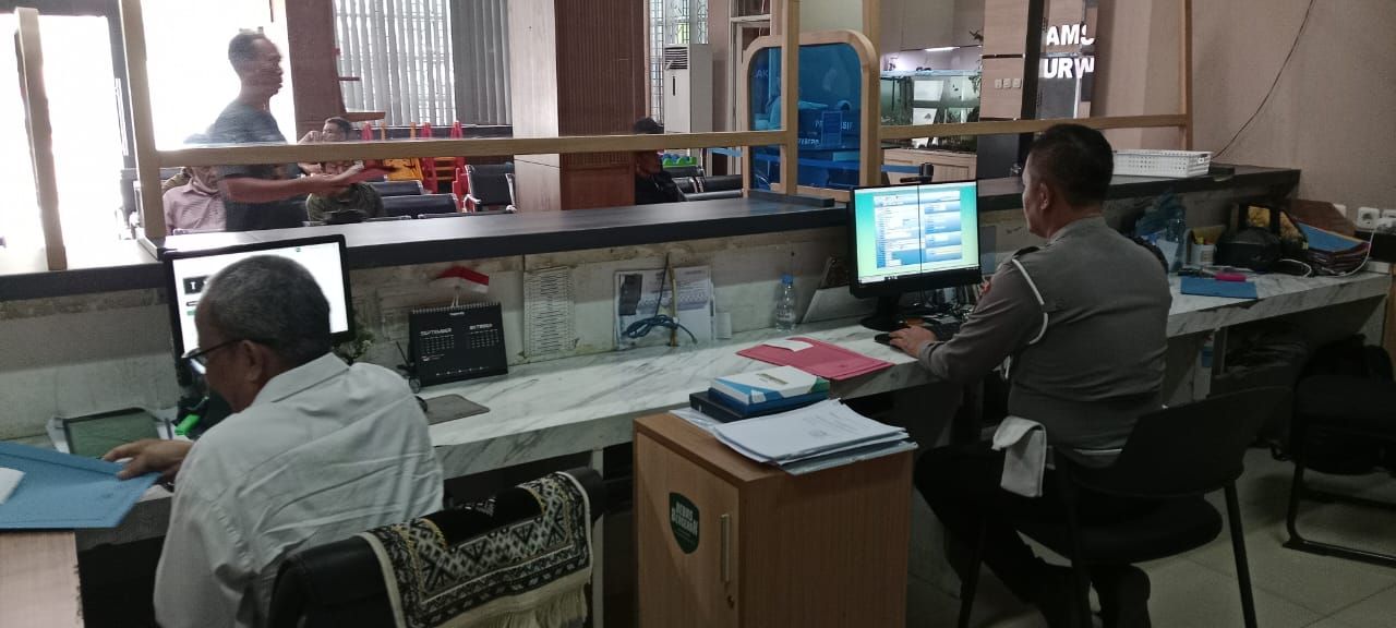 Polantas Menyapa: Satlantas Purwakarta Edukasi Masyarakat Terkait Prosedur Penerbitan STNK