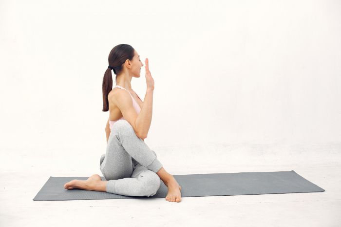 Jangan Remehkan Aktivitas Yoga! Inilah 10 Manfaat Yoga bagi Kesehatan Fisik dan Mental!
