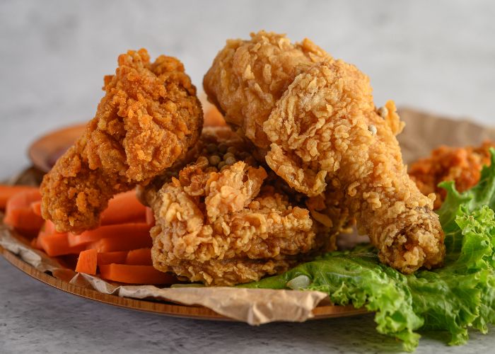 5 Tips Goreng Ayam Agar Renyah dan Tidak Meledak di Wajan