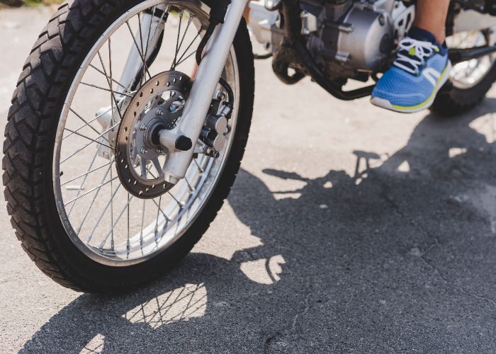 Kenapa Ban Motor Mahal Cepat Aus? Ini Penjelasannya