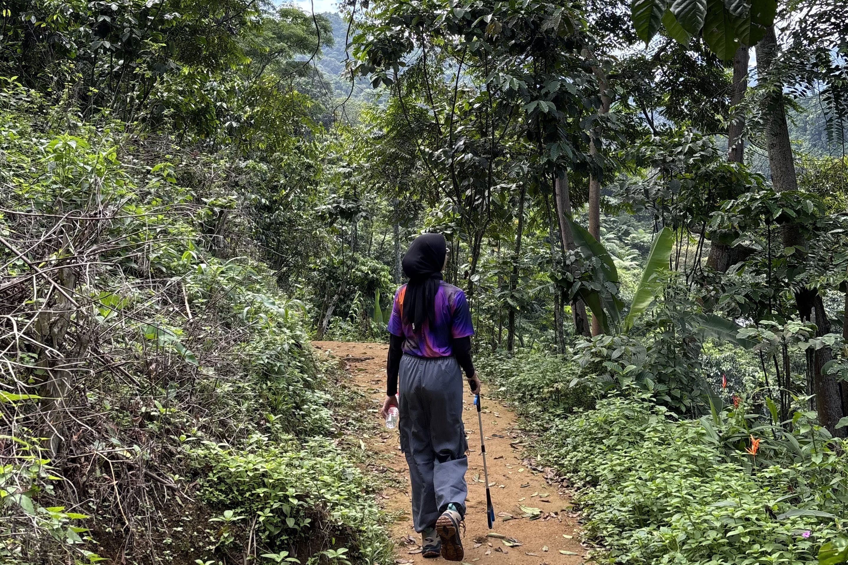 Tak Cuma Olahraga, Hiking Makin Seru Sambil Lestarikan Lingkungan