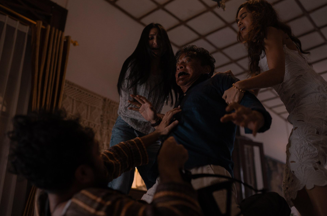 Penjelasan Ending Abadi Nan Jaya , Film Zombie Lokal di Netflix yang Bertabur Bintang