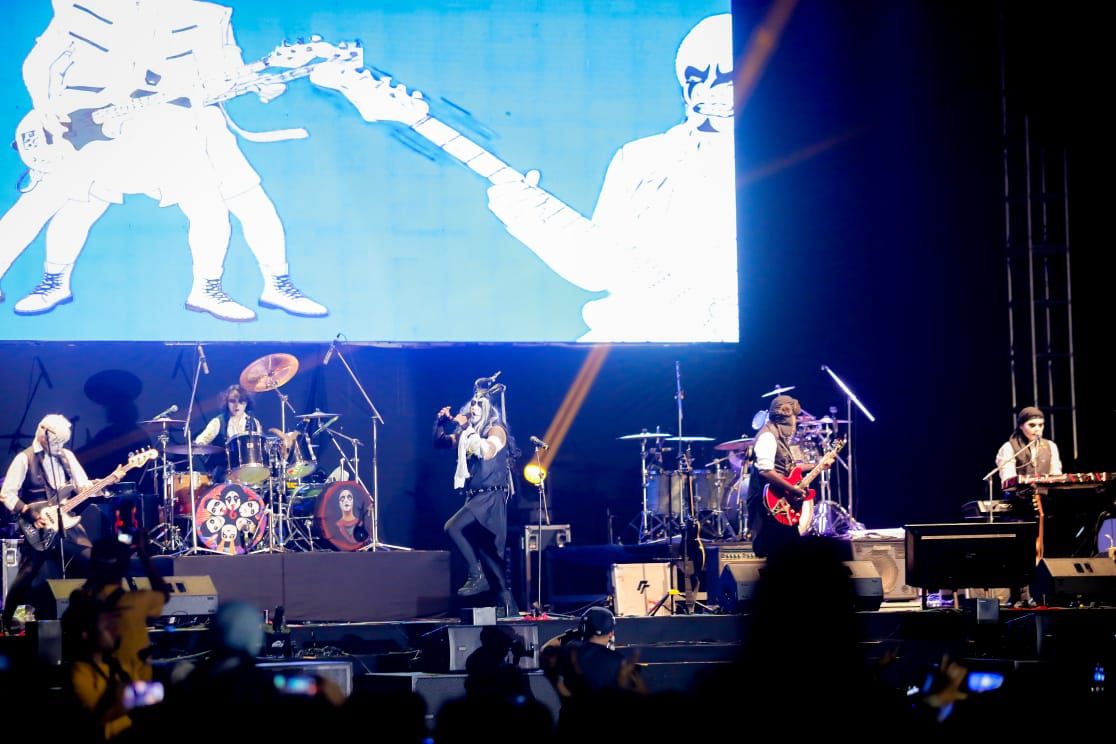 Puncak HJKB ke-215: GIGI Tutup Perayaan dengan Aksi Panggung dan Kembang Api di Tegalega