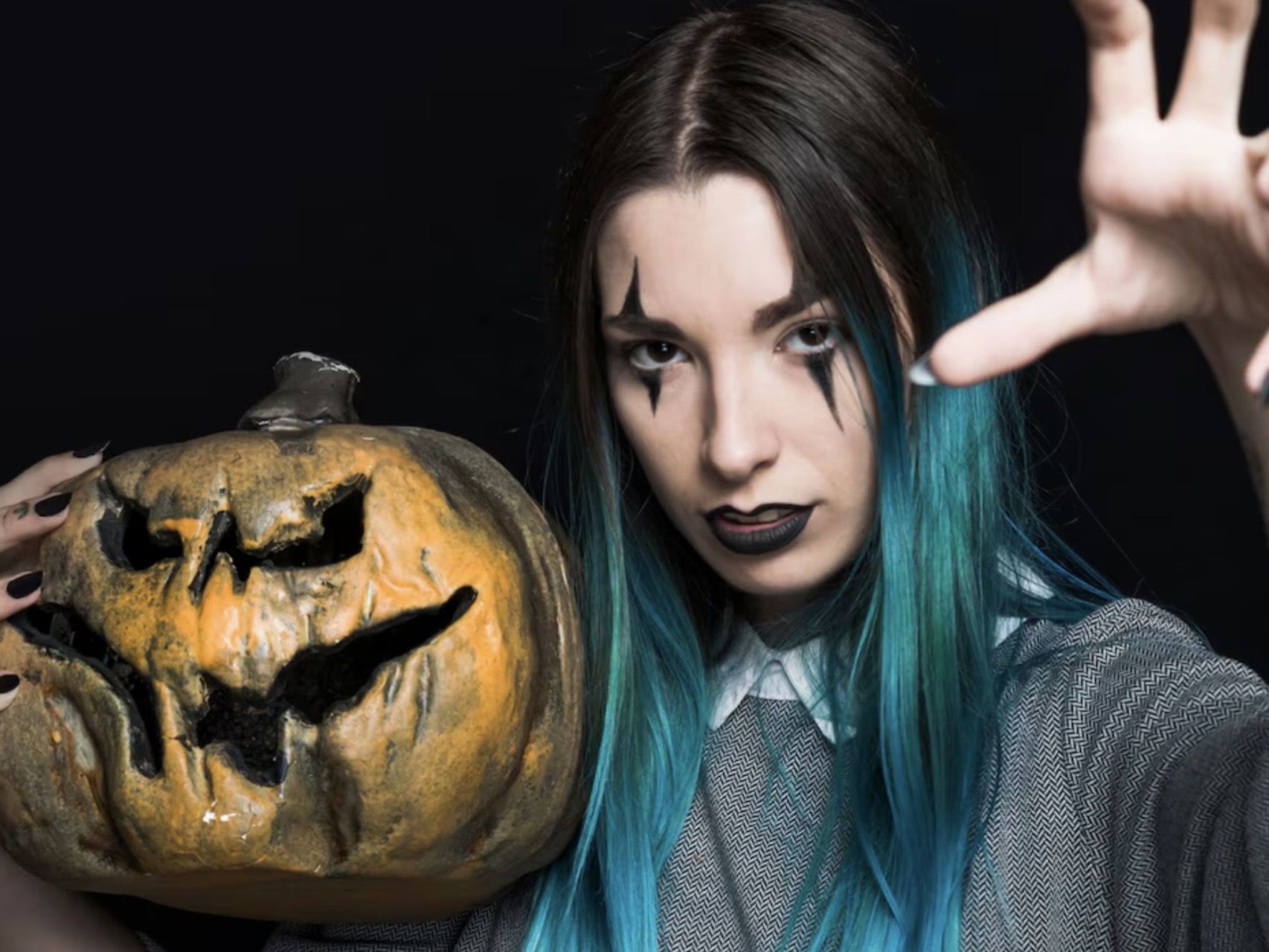 7 Ide Kostum Halloween 2025 untuk Wanita yang Bikin Kamu Keren dan Fashionable